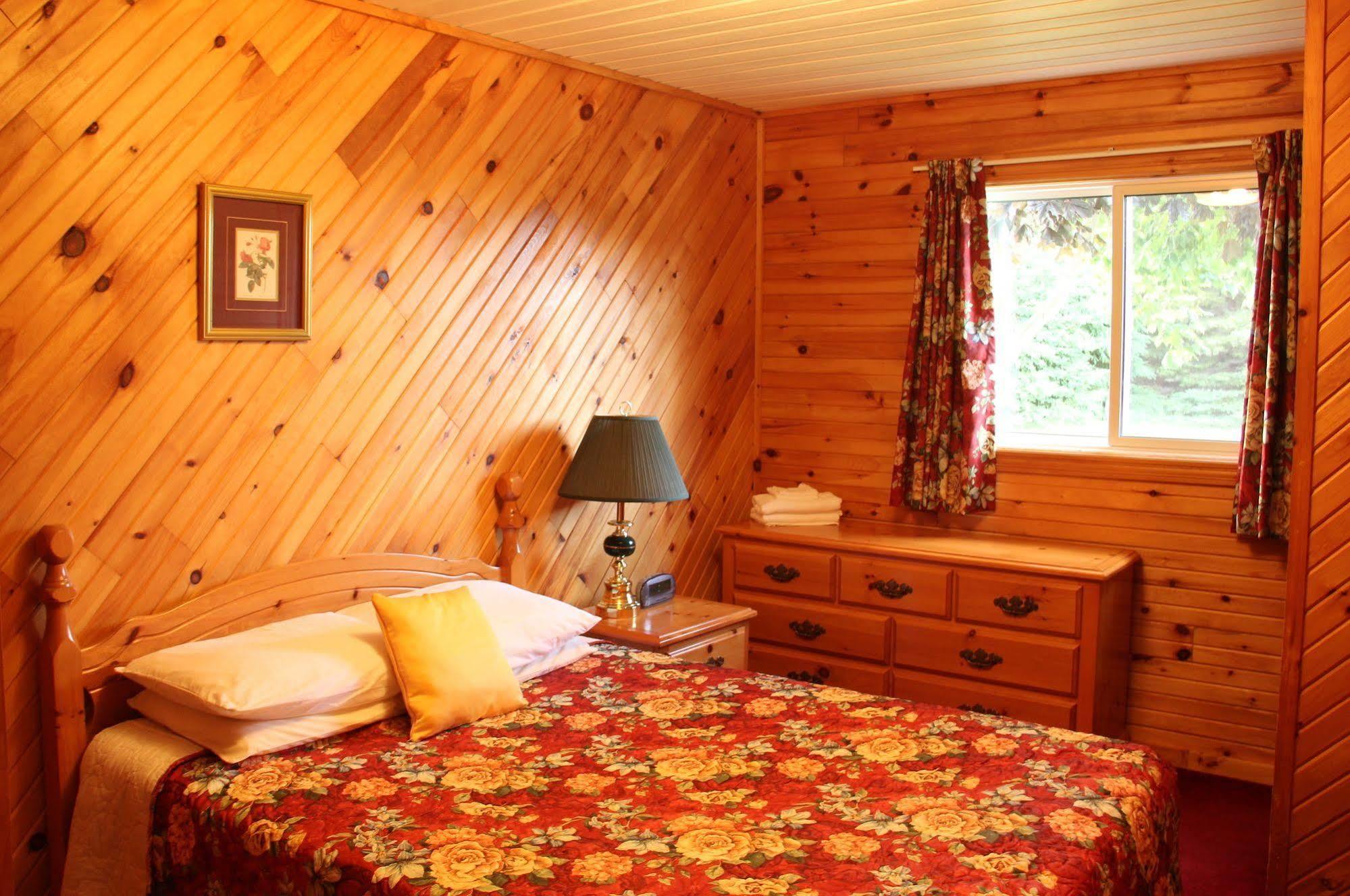 Hidden Acres Cottages Cavendish Eksteriør bilde