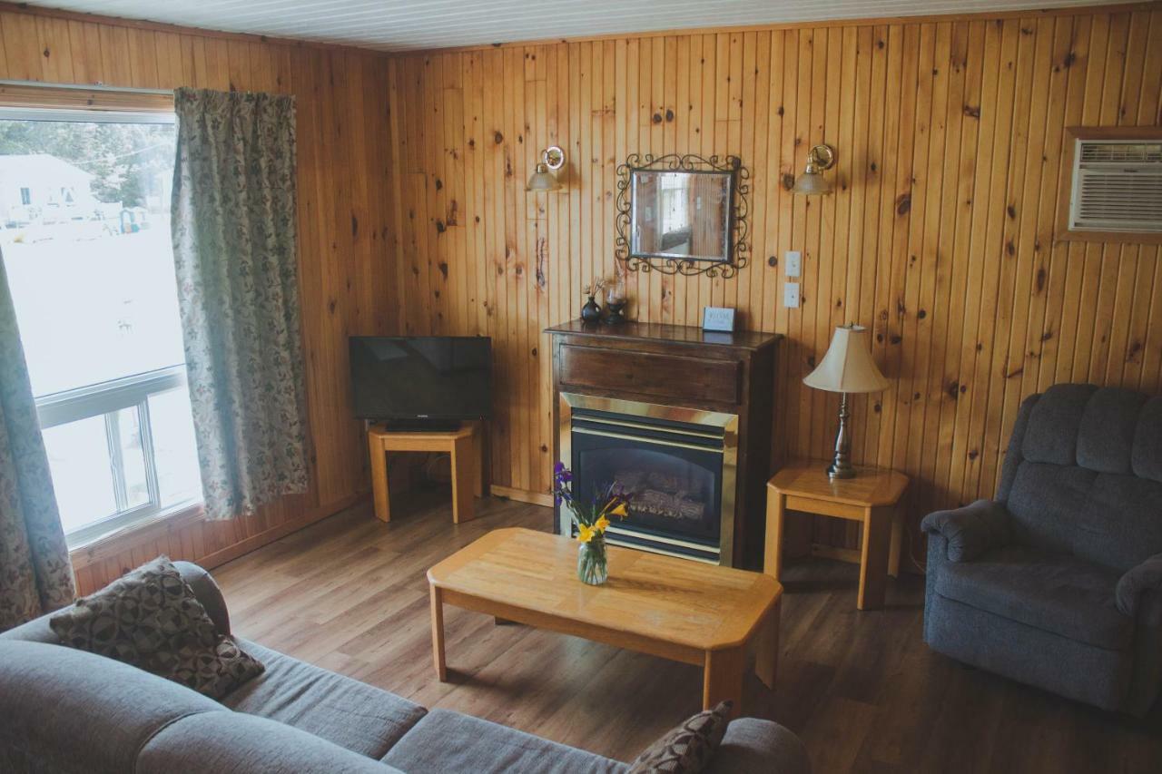 Hidden Acres Cottages Cavendish Eksteriør bilde